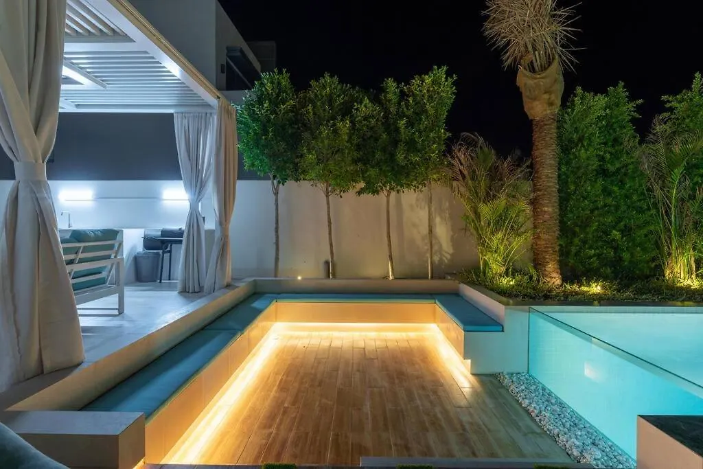 Villa - 3 Bdr With Private Pool - Emaar Golf Links Dubaj