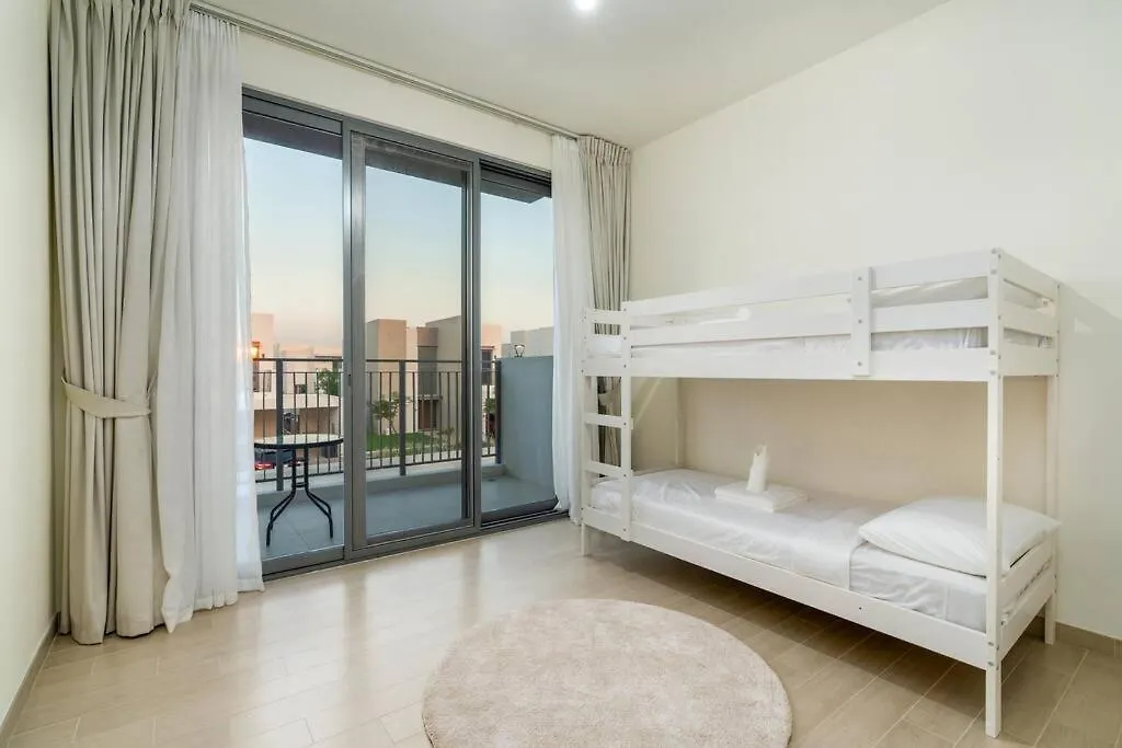Villa - 3 Bdr With Private Pool - Emaar Golf Links Dubaj